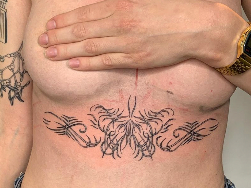 Billede af Tania's tatoveringer